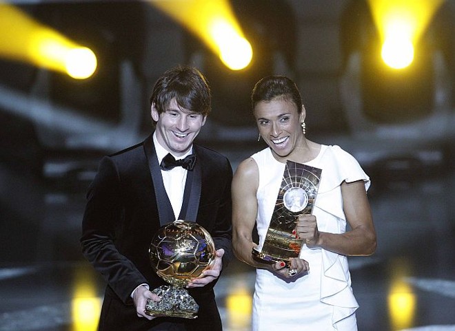 Messi ao lado de Marta, eleitos os melhores do mundo de 2010 |