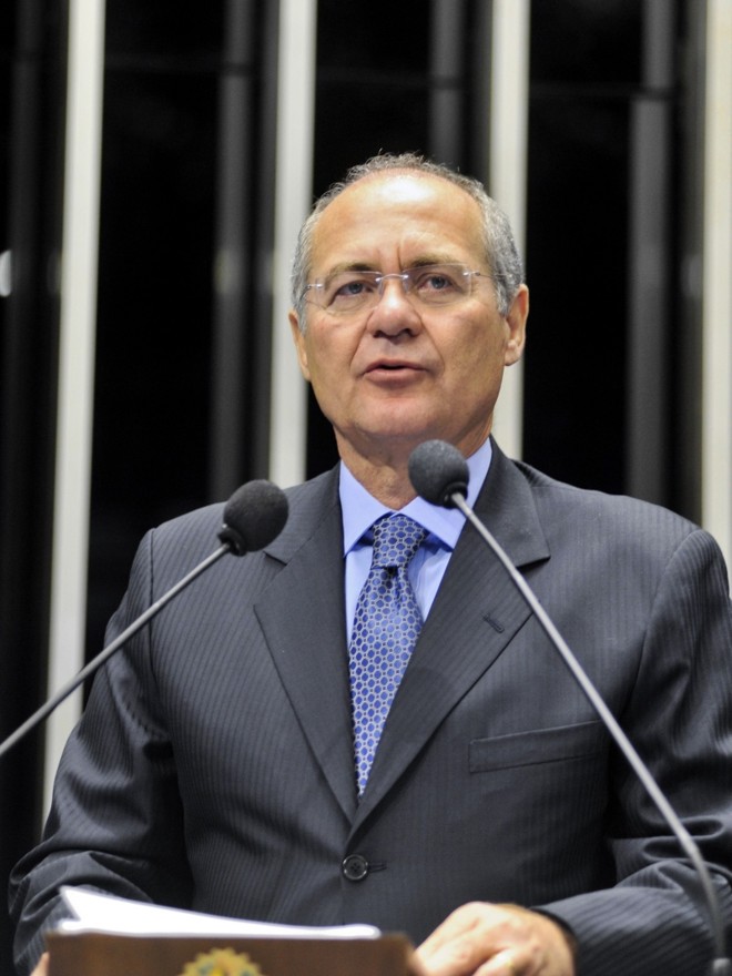 Renan: lobby por indenização na Comissão de Anistia |