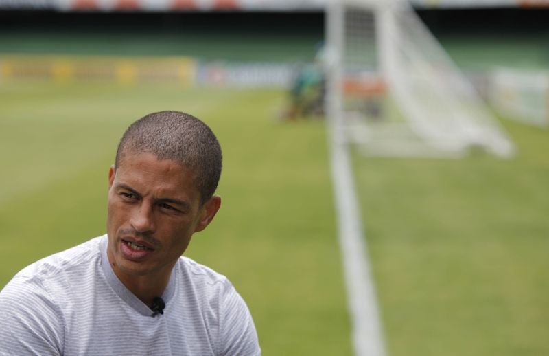 Alex garante estar tranquilo para amistoso que marcará sua reestreia pelo Coxa | Jonathan Campos/ Gazeta do Povo