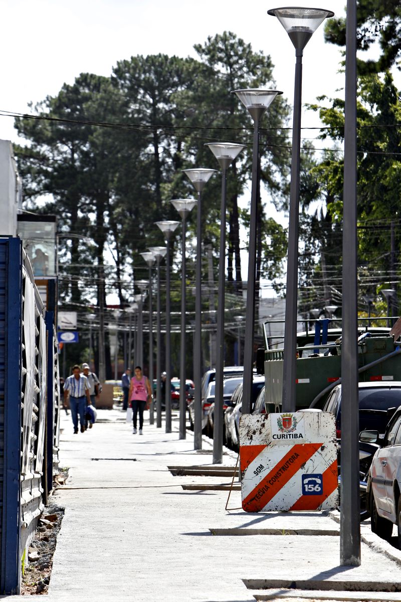 Granito na calçada: polêmica obra foi suspensa ontem | Da Redação, com informações de Diego Ribeiro