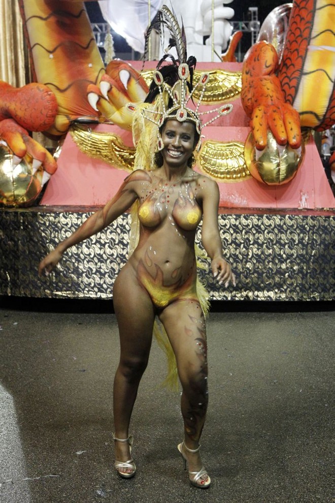 Passista da Acadêmicos da Realeza |