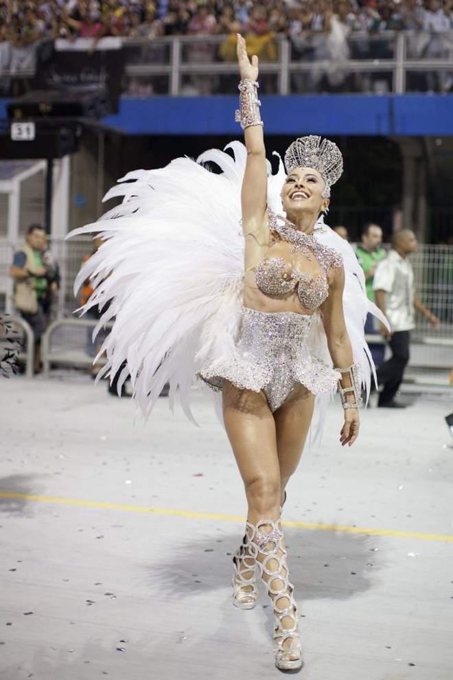 Sabrina Sato, madrinha de bateria da Gaviões da Fiel |