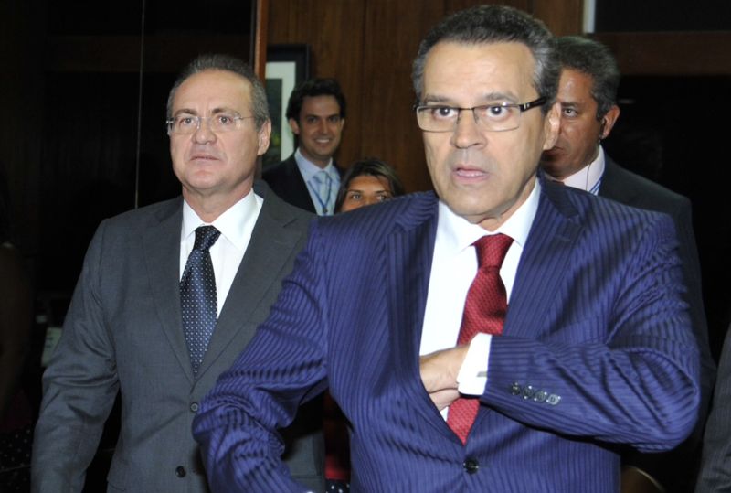 Henrique Eduardo Alves e Renan Calheiros anunciaram que o Congresso Nacional irá aguardar uma definição do STF sobre a preferência de votação dos vetos presidenciais antes de votar orçamento | Fabio Rodrigues Pozzebom / Agência Brasil