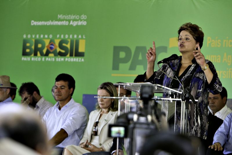Richa, Gleisi e Dilma: governador colou na presidente e saiu junto dela em várias fotografias | Cesar Machado/Valepress