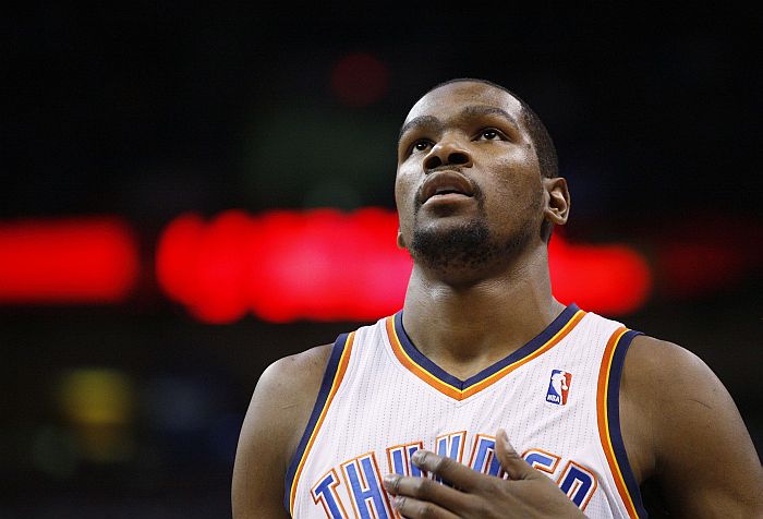 Kevin Durant foi o cestinha da vitória do Oklahoma City Thunders diante do Memphis Grizzlies | Reuters