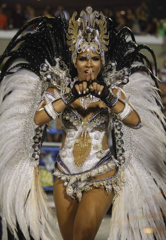 Desfile da escola de samba Mocidade Independente de Padre Miguel, no carnaval do Rio de Janeiro |
