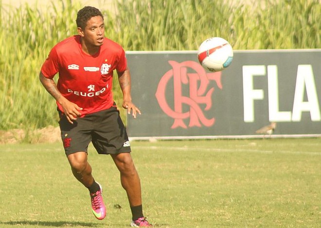 Carlos Eduardo estreia domingo pelo Flamengo | Maurício Val / VIPCOMM
