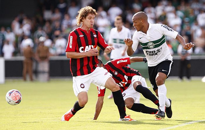 Renan Foguinho viu avanço na equipe sub-23 do Atlético no clássico com o Coxa | Hugo Harada / Gazeta do Povo