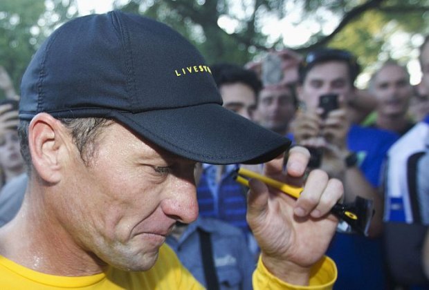 Lance Armstrong fazia parte de equipe patrocinada pelo correio americano no período em que se dopou | Reuters