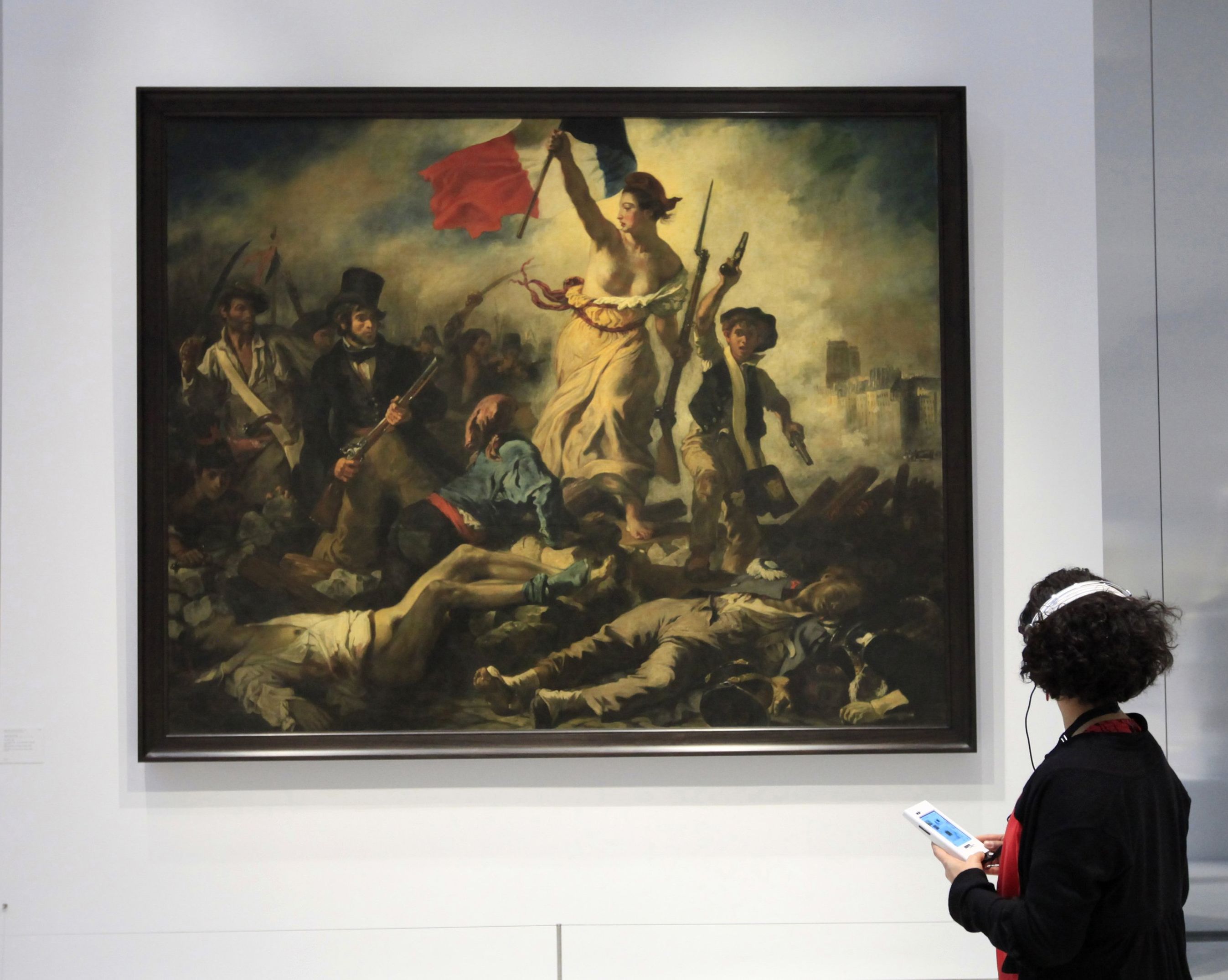 Quadro "A liberdade guiando o povo", de Eugène Delacroix, antes do ato de vandalismo | REUTERS/Pascal Rossignol/Files