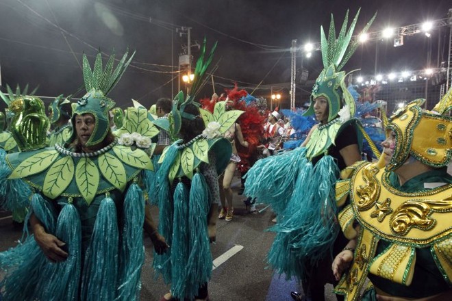 A Internautas na avenida |