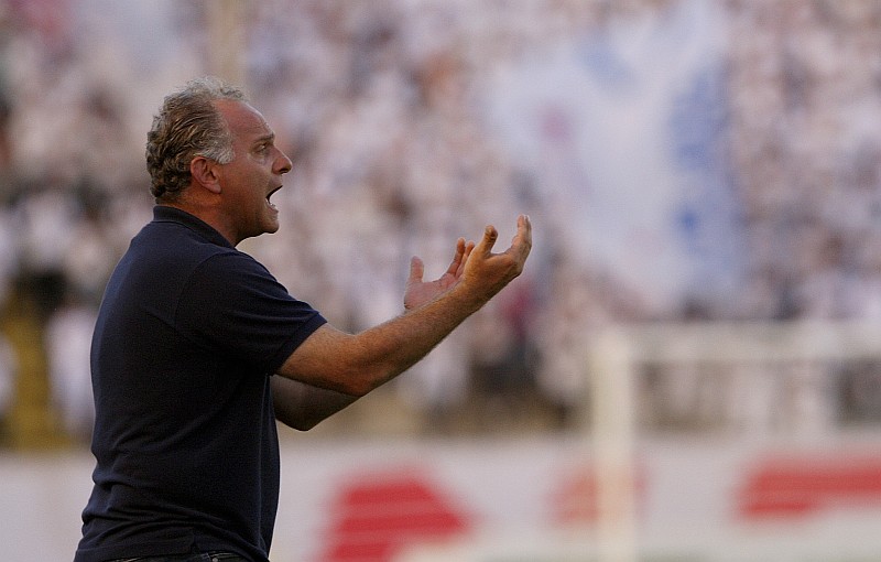Toninho Cecílio terá mais opções ofensivas para a sequência do Paranaense | Hugo Harada / Agência de Notícias Gazeta do Povo