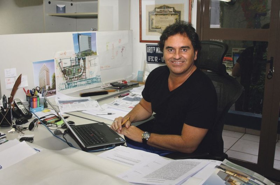  | Mauro Campos