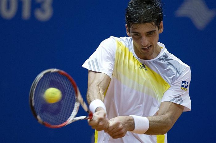 Thomaz Bellucci não deu trabalho para o italiano Filippo Volandri e caiu nas oitavas do Brasil Open | EFE