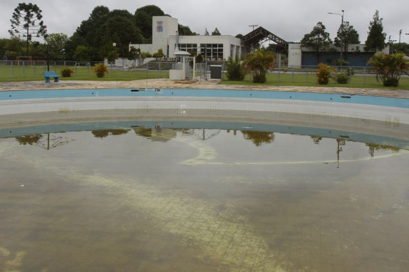 Vista da entrada principal da subsede paranista do Tarumã: sem fluxo de caixa, clube teve de aceitar o leilão do local | Walter Alves/Gazeta do Povo