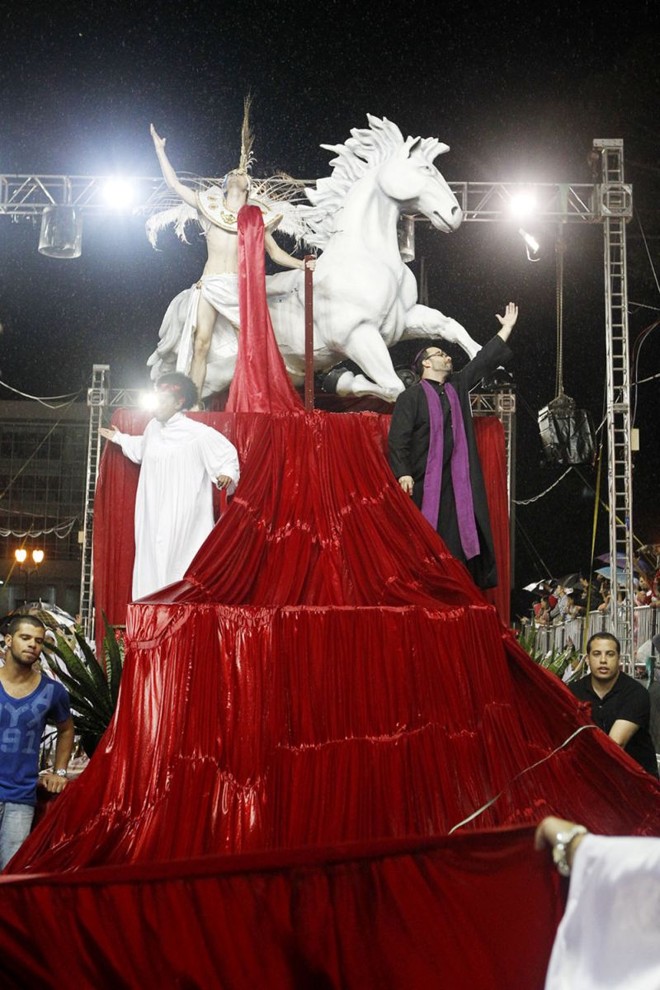Carro alegórico da Acadêmicos da Realeza |