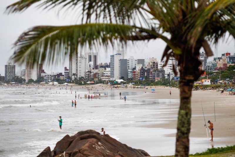 Litoral deve receber 1,2 milhão de pessoas no carnaval | Daniel Castellano / Agência de Notícias Gazeta do Povo