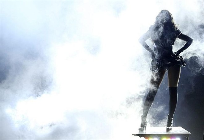 Beyonce se apresenta no Super Bowl |