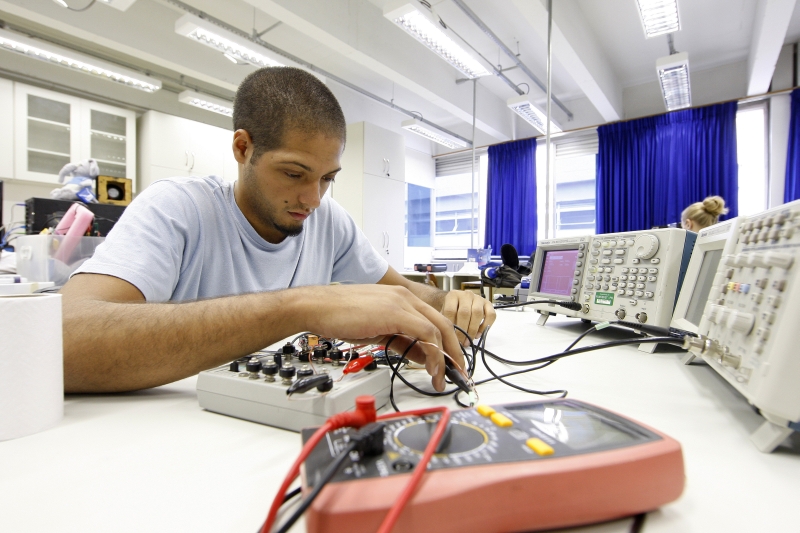 Felipe Dias se prepara para ir à Alemanha, onde fará mestrado com despesas pagas | Antônio More/Gazeta do Povo