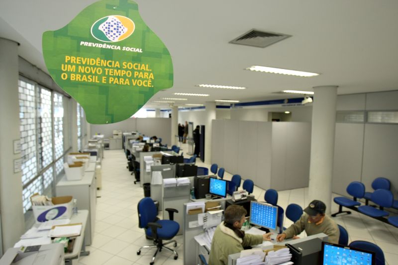 Agência do INSS: remuneração de analista é de R$ 5.842, incluídos os benefícios | Daniel Castellano/ Gazeta do Povo