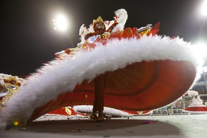 A Mocidade Alegre, desfilou na madrugada de domingo (10), em São Paulo, e sagrou-se a campeã do carnaval paulista |