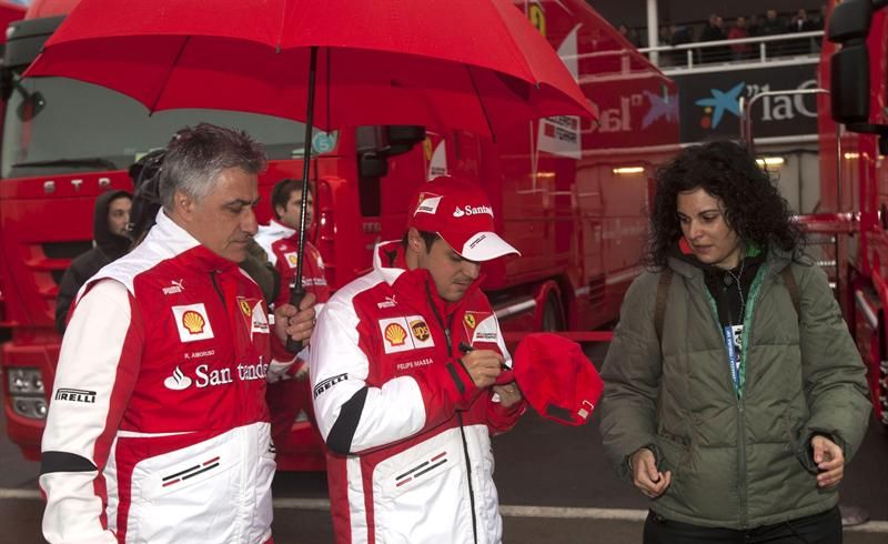 Felipe Massa ficou em 7.º lugar em dia de testes com chuva em Barcelona | EFE