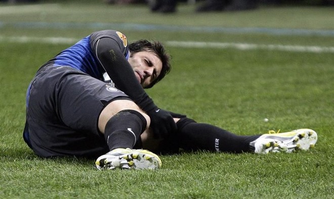 Milito sofreu lesão grave e não jogo mais na temporada | EFE