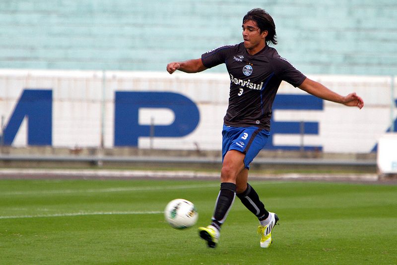 Diretoria do Palmeiras garante que não desistiu da contratação de Marcelo Moreno | Lucas Uebel / Grêmio FBPA