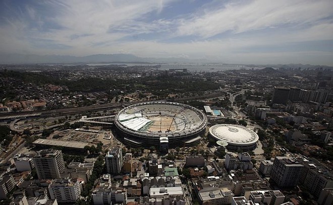 Vista geral das obras no Estádio do Maracaná, no Rio |