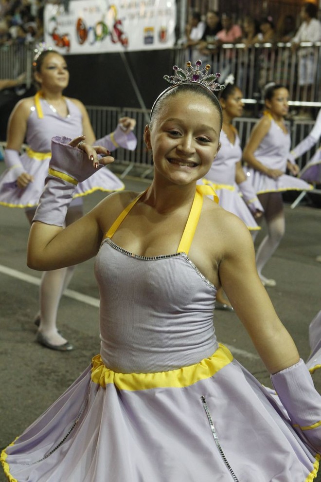 Festa da Leões da Mocidade na avenida |