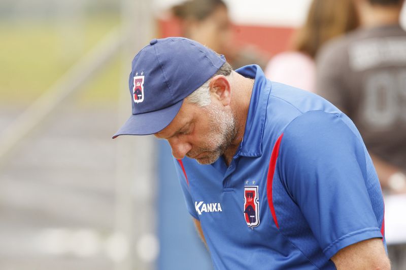 Paraná, do técnico Toninho Cecílio, ficou longe do título do primeiro turno | Antônio More / Gazeta do Povo