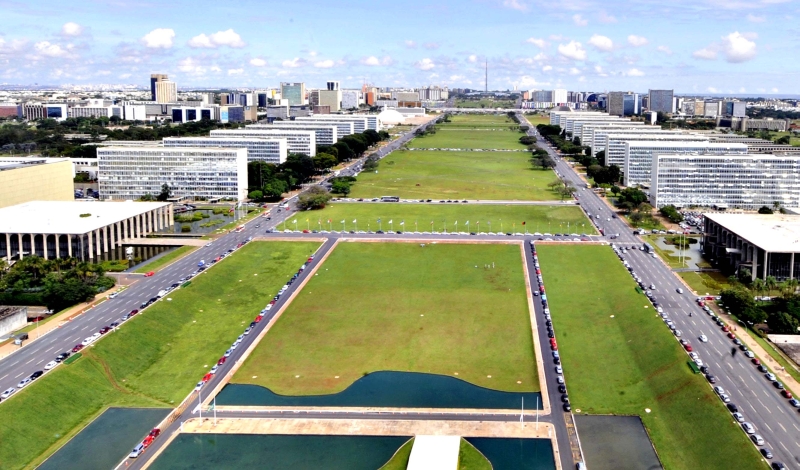 Vista da Esplanada dos Ministérios: Reforma ministerial deve sair na segunda quinzena de março. Trocas no primeiro escalão vão beneficiar PDT, PR, PMDB e PSD | José Cruz/ABr
