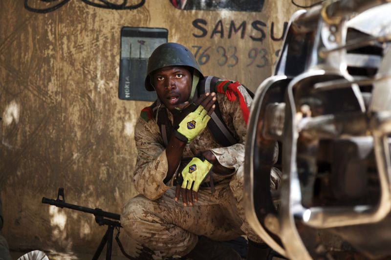Um soldado de Mali durante uma luta com islamitas em Gao | REUTERS/Joe Penney
