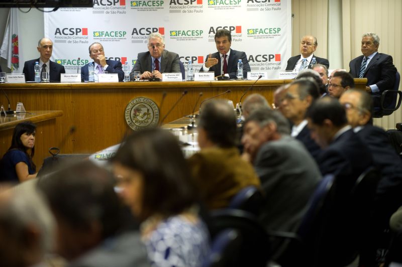 Governador Beto Richa faz apresentação sobre o estado durante reunião na Associação Comercial de São Paulo (ACSP) nesta segunda-feira (18) | Ricardo Almeida / Agência Notícias de Paraná / Divulgação