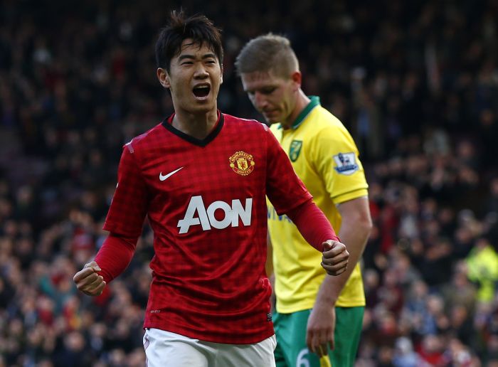 Shinji Kagawa, do Manchester Uniteds, comemora um dos três gols marcados por ele na partida contra o Norwich City | REUTERS/Darren Staples