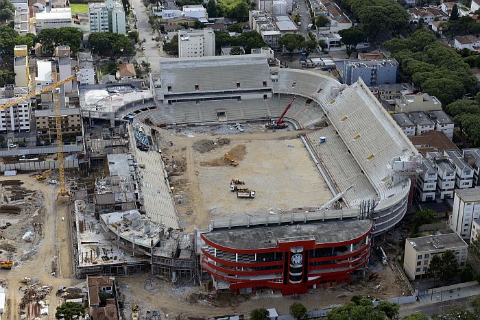 A partir de terça-feira, sócios atleticanos terão um mês para confirmarem seus lugares na nova Arena | Henry Milléo / Gazeta do Povo
