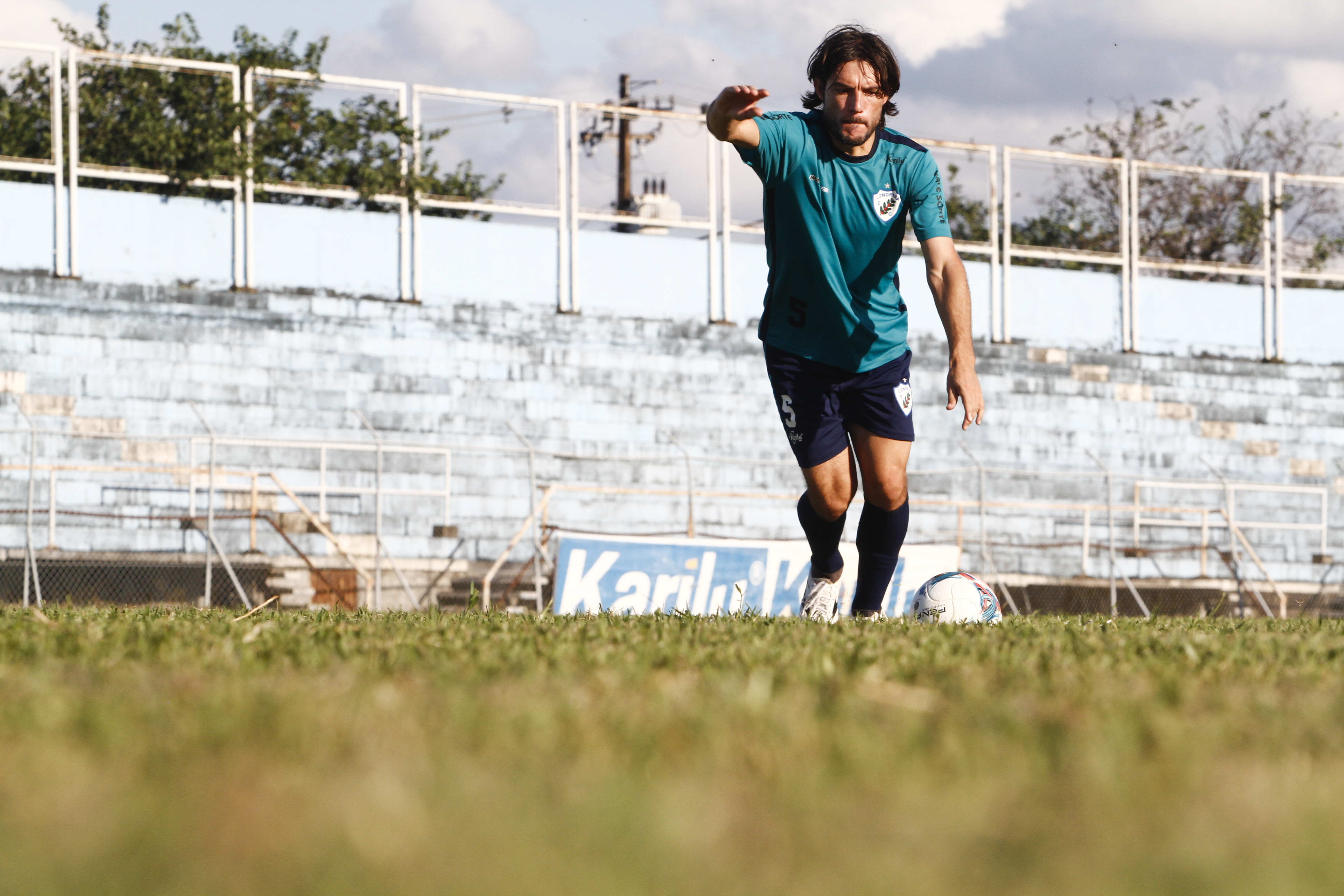 O capitão Germano no treino do Londrina na última sexta-feira | Roberto Custódio/JL