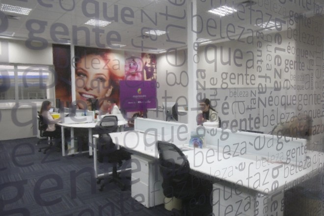 Hoje 230 profissionais trabalham no Centro de P&D do Boticário. Mas ele tem espaço para pelo menos o dobro disso | 