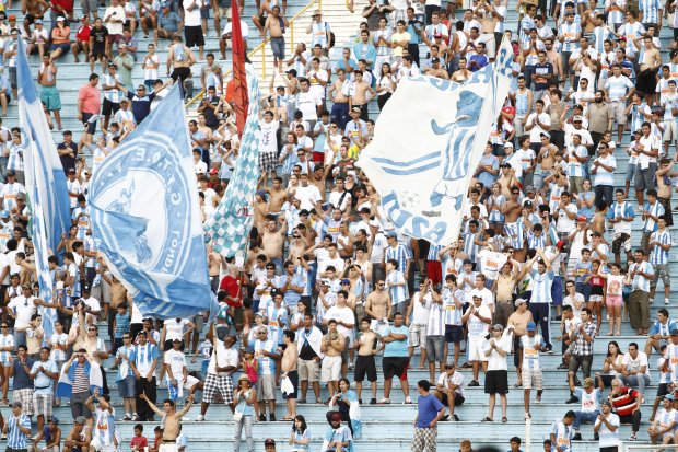 Torcida do Londrina cumpriu a meta de adquirir 20 mil ingressos para a decisão com o Coxa | Roberto Custódio / Jornal de Londrina