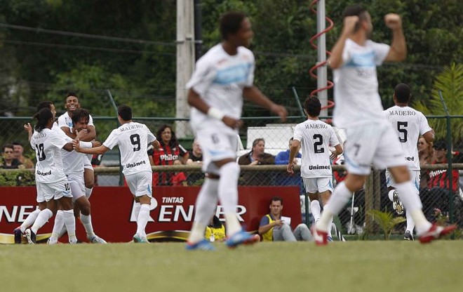 Dirceu marcou o gol do Londrina no primeiro tempo | 