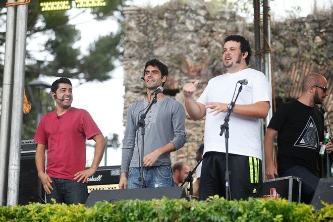 No intervalo entre os shows, imitadores da Companhia Marcão Freire divertiram os presentes. |