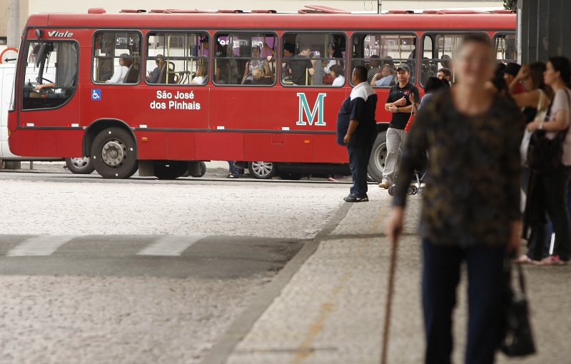 Ônibus da Rede Integrada de Transporte (RIT): tarifa em Curitiba e região poderia cair de R$ 2,85 para R$ 2,79 | Jonathan Campos/ Gazeta do Povo