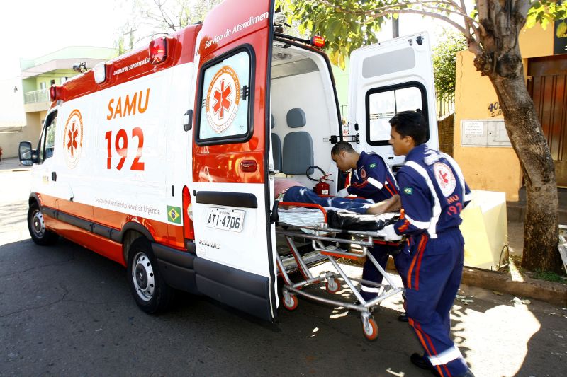 Jornada de trabalho no Samu varia de 20 a 40 horas semanais | Roberto Custódio/Jornal de Londrina