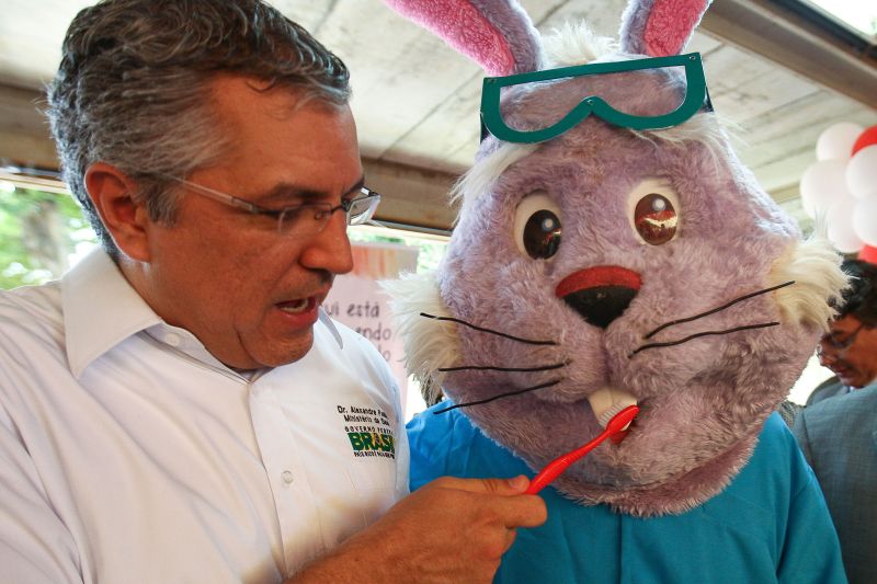 Padilha participou da ação | Sérgio Lima / Folhapress