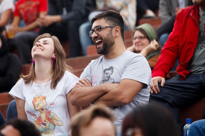 No intervalo entre os shows, imitadores da Companhia Marcão Freire divertiram os presentes. |
