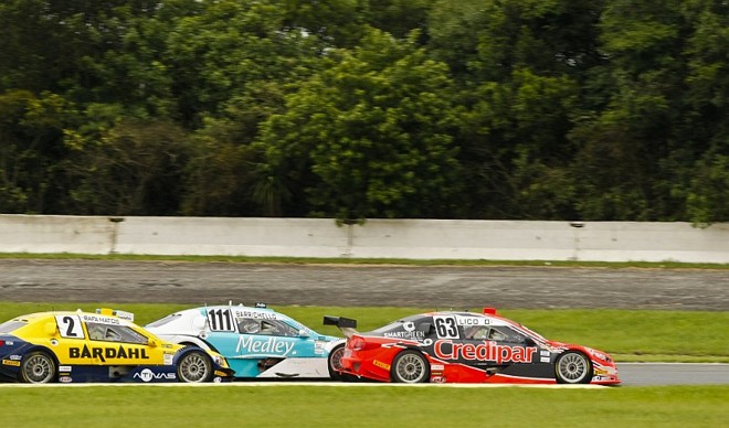 Rubens Barrichello, em sua primeira temporada completa na Stock Car, conseguiu os primeiros pontos aos chegar em 19º |