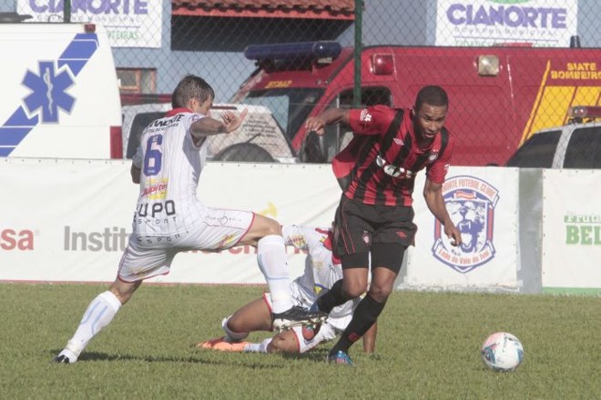 Alemão tenta conter a escapada atleticana | 