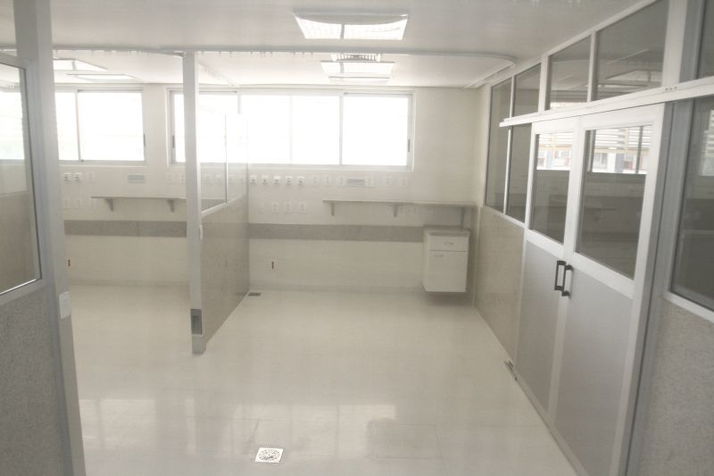 No HU de Londrina, dez novos leitos de UTI estão fechados desde maio do ano passado por falta de funcionários | Roberto Custódio/ Jornal de Londrina