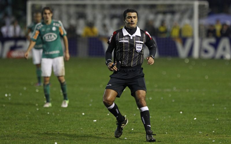 Sandro Meira Ricci será o árbitro brasileiro na Copa de 2014 | Antônio More / Gazeta do Povo