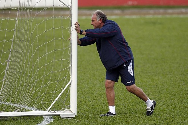 Toninho Cecílio era zagueiro do Coritiba na decisão do Paranaense de 1996, última vitória do Paraná em Paratiba como visitante no Couto | Albari Rosa / Agência de Notícias Gazeta do Povo